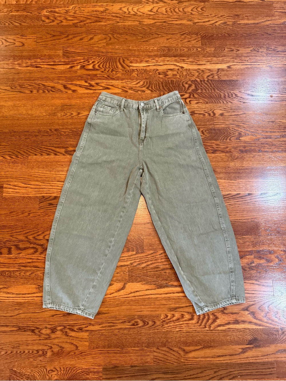 Miou Muse Sage Green Wide Leg Women’s 30 Denim Barrel Jeans